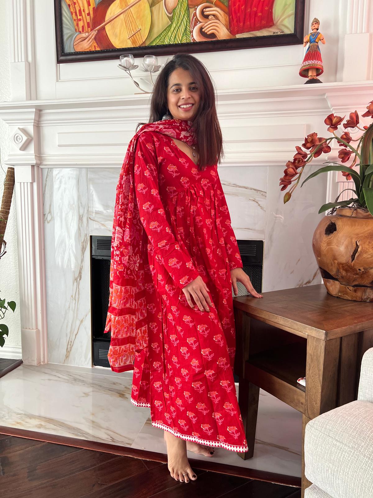 Red Chudi Set