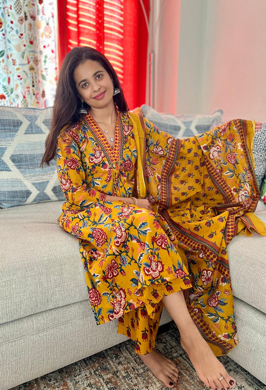 Mustard Chudi Set